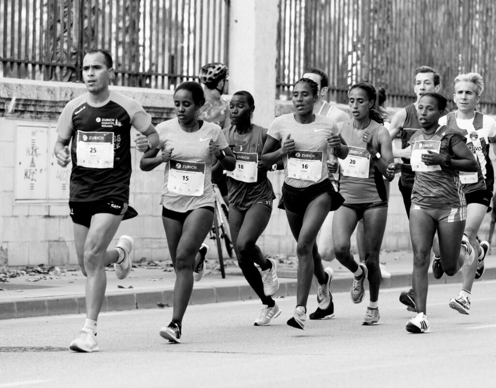 Fréquence cardiaque en marathon : un indicateur fiable ou trompeur ?